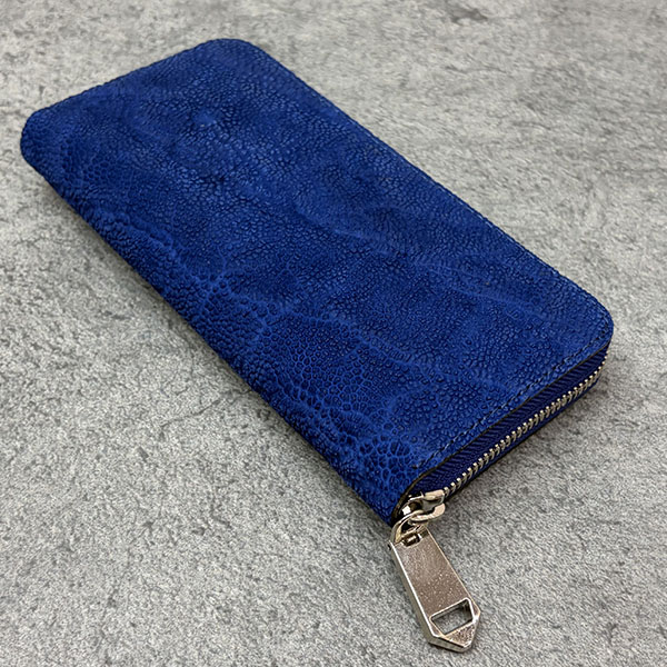 ゾウ鼻革長財布