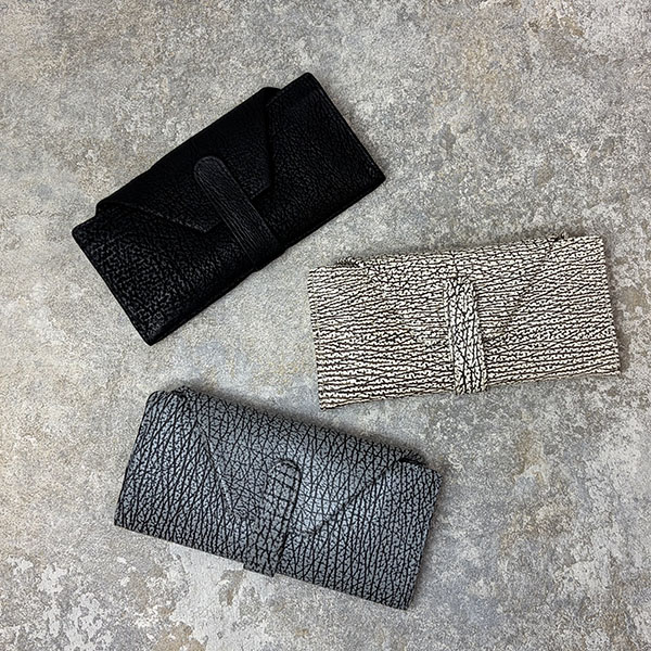 サメ革ギャルソン長財布